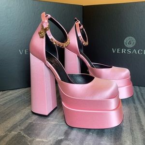VERSACE MEDUSA AEVITAS PLATFORM PUMPS SIZE 360